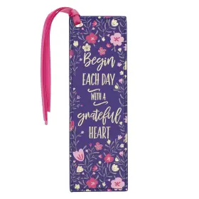 160088 Christian Art Gifts Inc. Bookmark-pagemarker-grateful Heart-luxleather-navy
