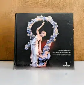 10.8.3547 Lladro Treasures For The New Millenium Special Edition 2000 Hardcover
