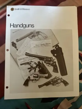 01-0277-hg Smith & Wesson And Vintage Handguns Tri-fold Brochure 60s 70s Gun Specs