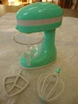 American Girl 18" Doll Mixer With Bowl Beaters From Summer Baking Pretend New. Fixed Price $29.79.
