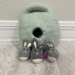 Lovevery 3 Bunnies In Felt Burrow Babbler Kit Montessori Toy Baby Play Nwot. Fixed Price $10.90.
